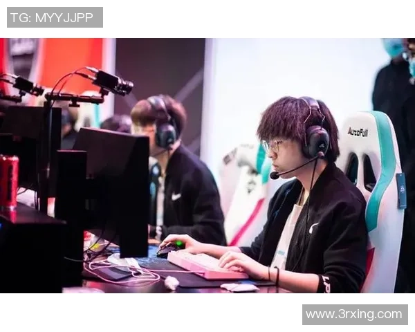 小组赛阶段回顾:竞争激烈格局初显多重惊喜不断涌现 小组赛阶段回顾:竞争激烈格局初显多重惊喜不断涌现